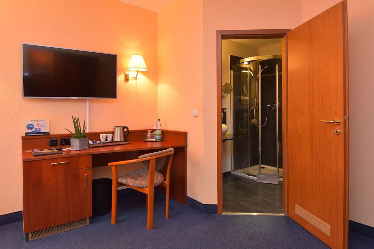 מאינינגן Altstadthotel An Der Werra מראה חיצוני תמונה