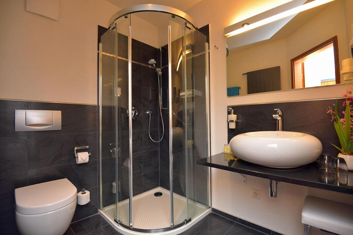 מאינינגן Altstadthotel An Der Werra מראה חיצוני תמונה