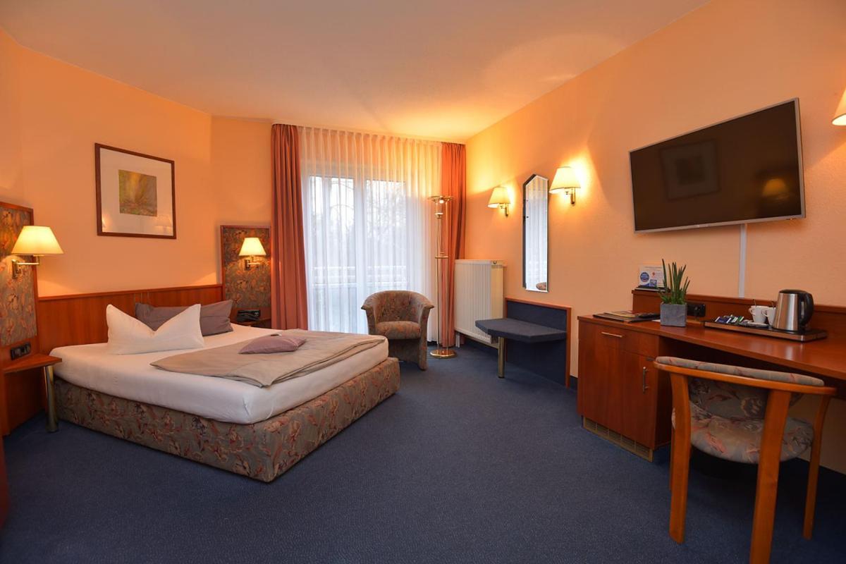 מאינינגן Altstadthotel An Der Werra מראה חיצוני תמונה