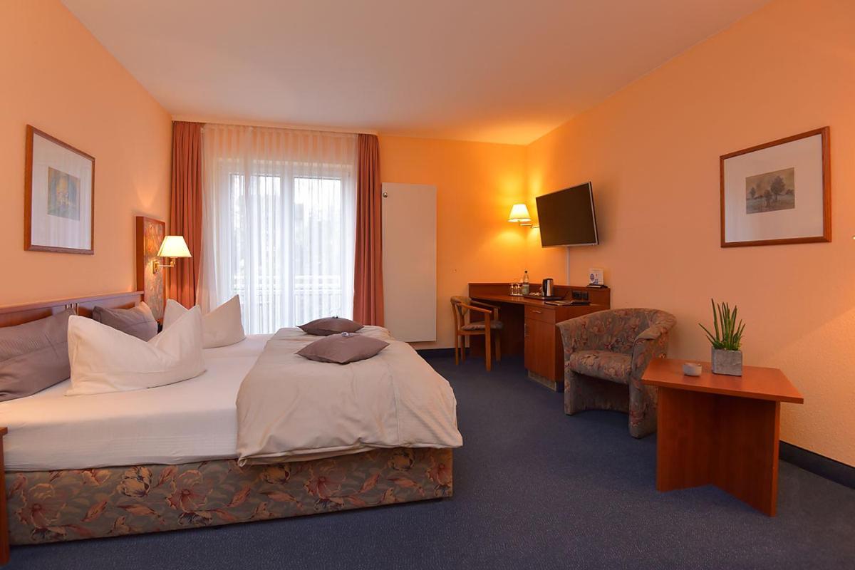 מאינינגן Altstadthotel An Der Werra מראה חיצוני תמונה