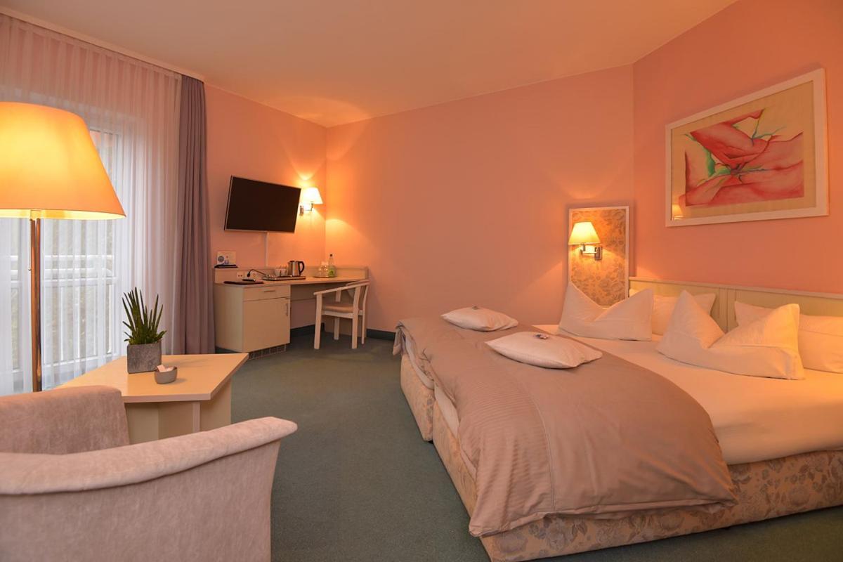 מאינינגן Altstadthotel An Der Werra מראה חיצוני תמונה