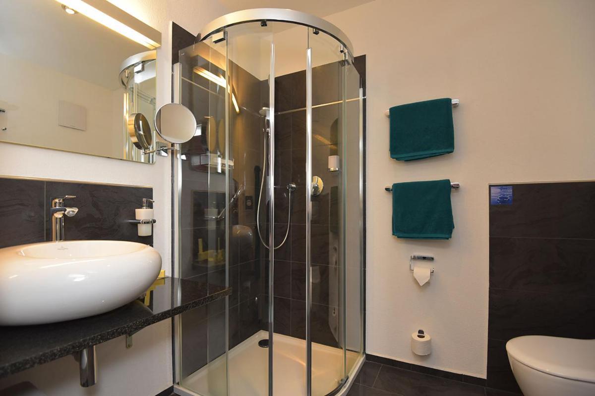 מאינינגן Altstadthotel An Der Werra מראה חיצוני תמונה