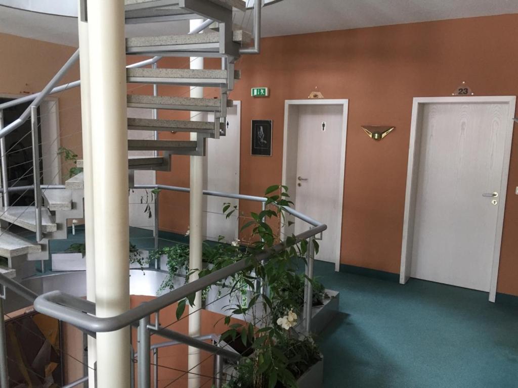 מאינינגן Altstadthotel An Der Werra מראה חיצוני תמונה