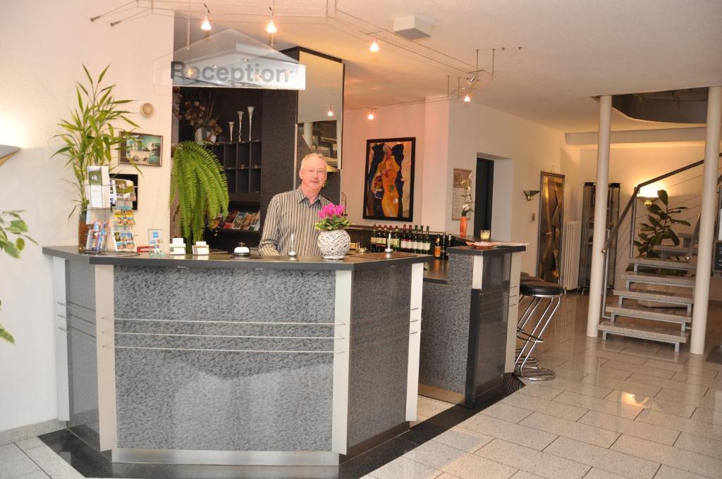 מאינינגן Altstadthotel An Der Werra מראה חיצוני תמונה
