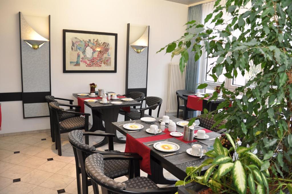 מאינינגן Altstadthotel An Der Werra מראה חיצוני תמונה