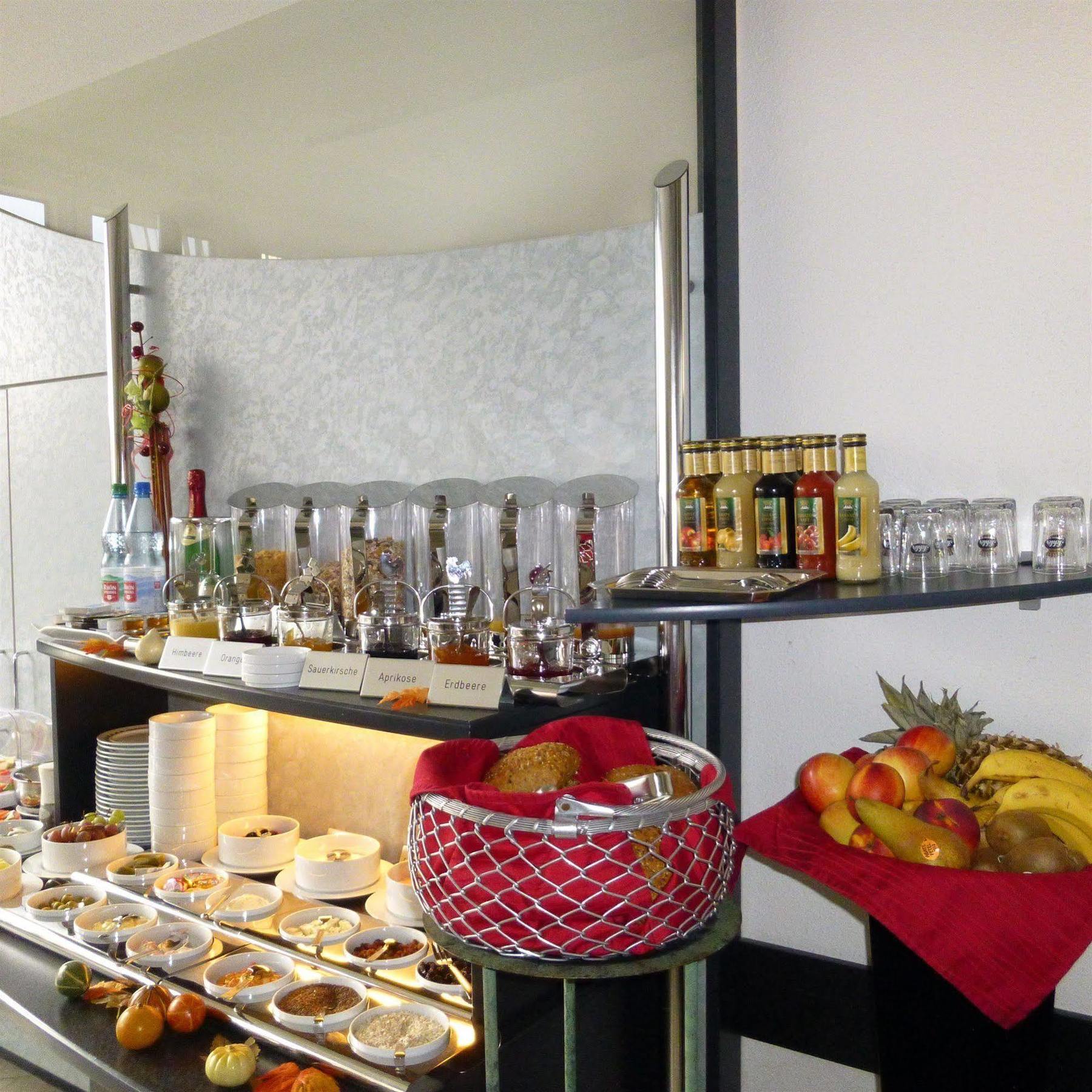 מאינינגן Altstadthotel An Der Werra מראה חיצוני תמונה